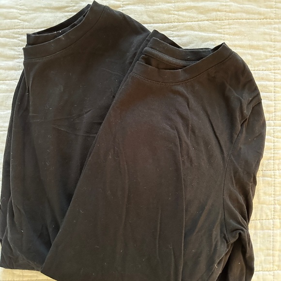 Old Navy Maternity Long Sleeve T Shirt - Black - Small (2 pack!) - Picture 2 of 3